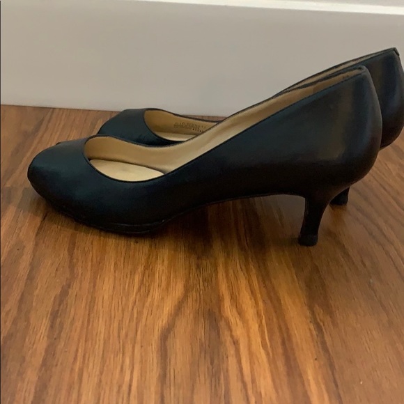 Cole haan low heel - Picture 4 of 4